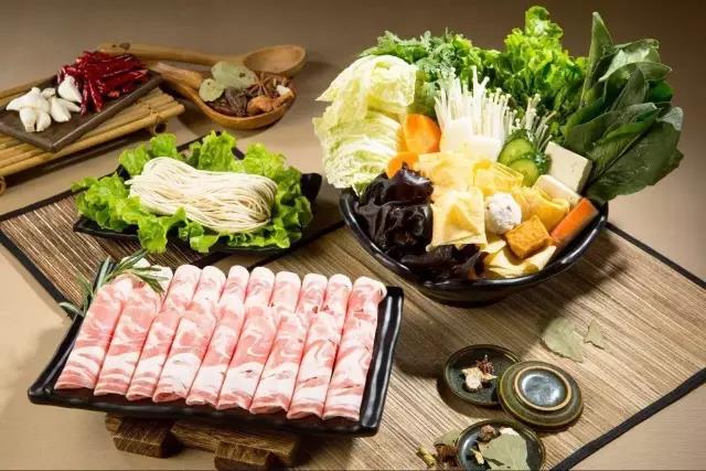 呷哺呷哺火锅“吃”得香，股价却惨遭“开年大跌”