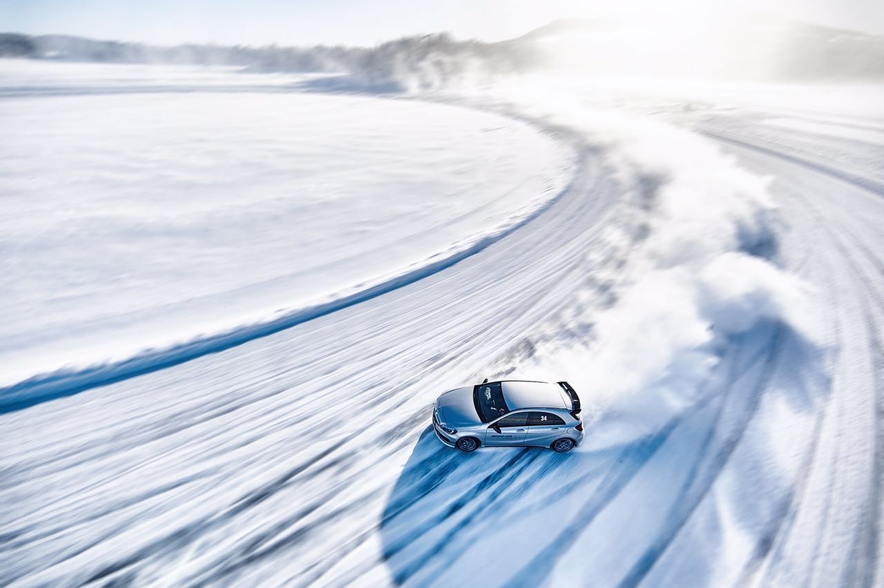 何以悟道驾驶 唯有极速冰雪