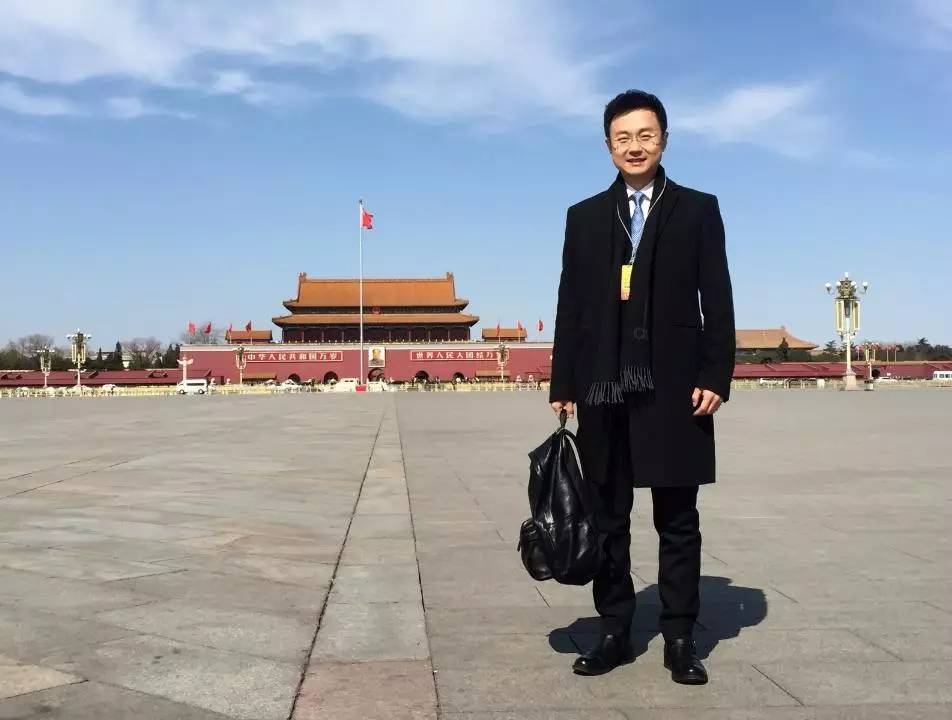 新面孔 | 《新闻联播》首秀过后 主播刚强怎么说