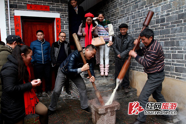 中央电视台现场直播新宁崀山小年习俗(图)