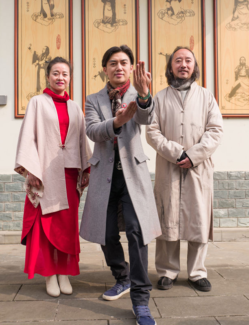 十阿哥拜青城掌门为师父 收弟子养生太极再