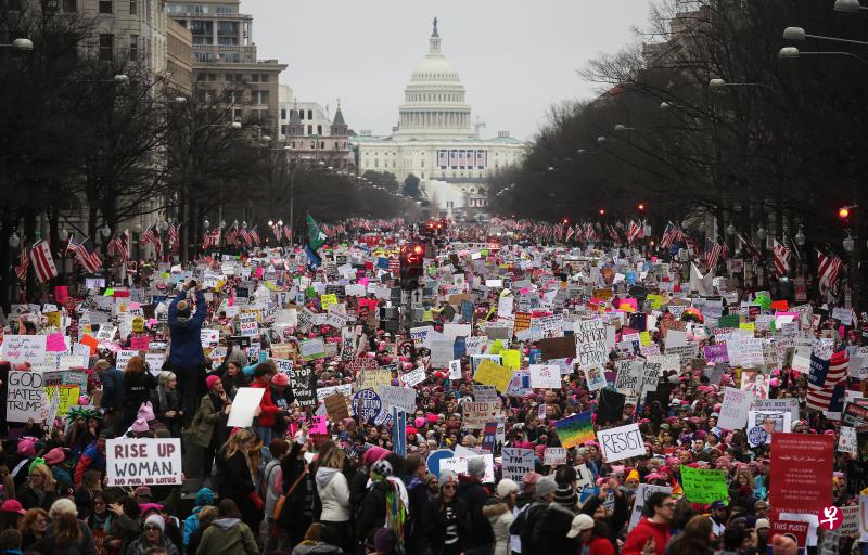 全球各国妇女大游行反特朗普 逾460万人参与