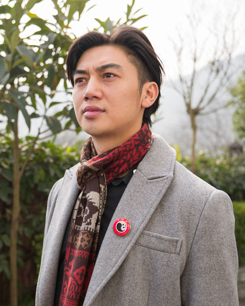 十阿哥拜青城掌门为师父 收弟子养生太极再