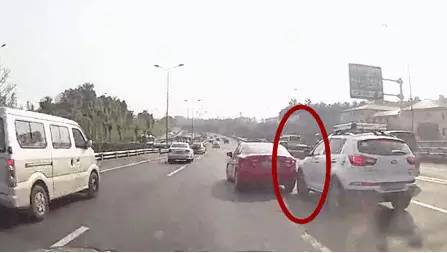 春节特辑:学会这7点自驾路上再也不会追尾