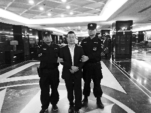 查處傳銷組織涉案人員。許昌警方供圖