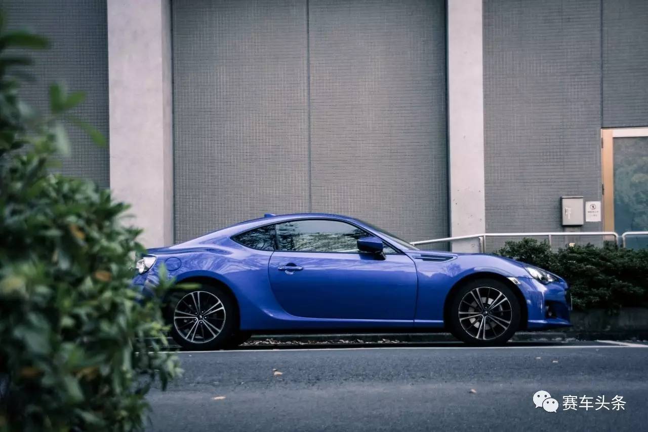 头条菌与Tokyo Hot(高清、无码).jpg