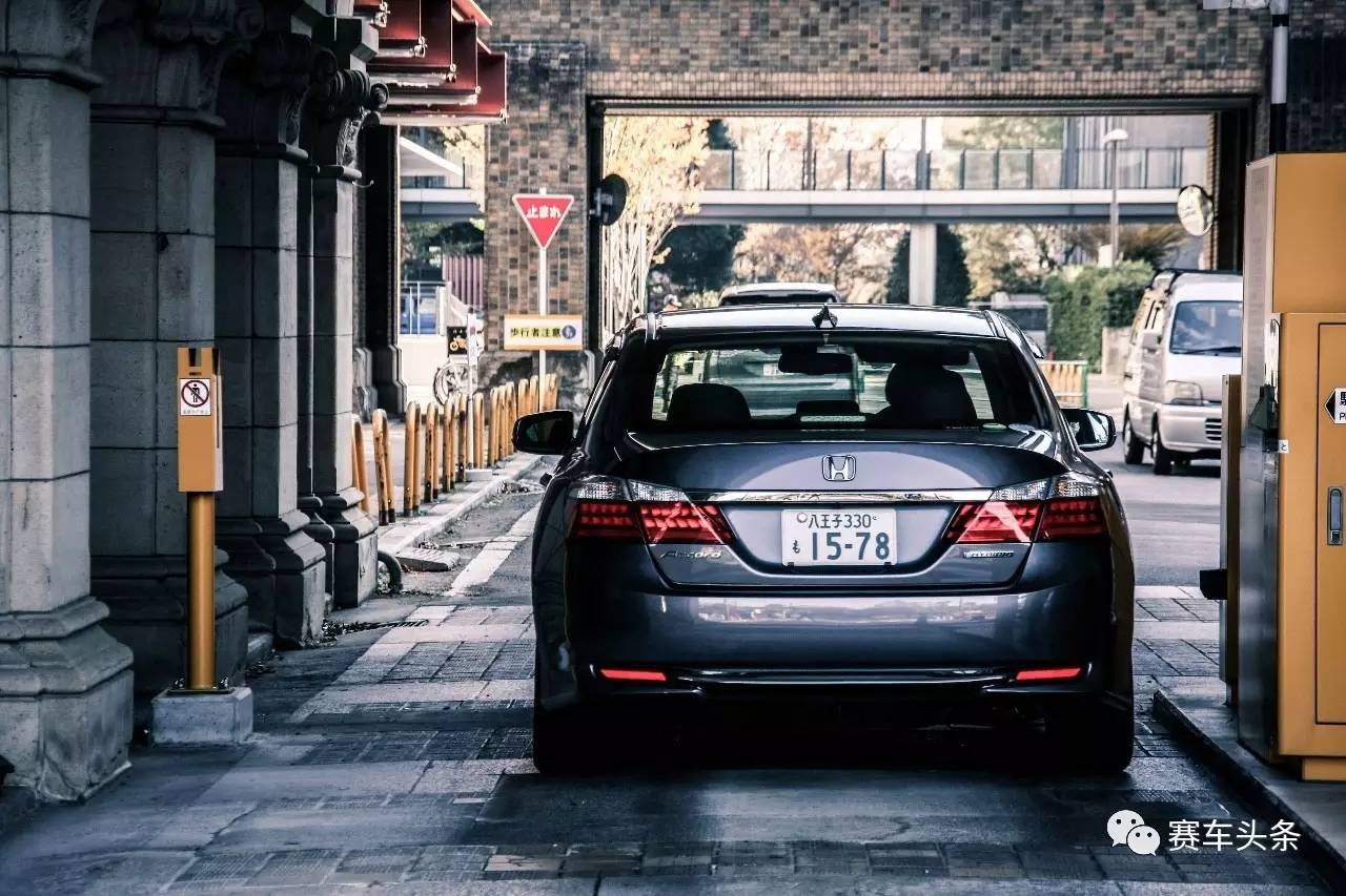 头条菌与Tokyo Hot(高清、无码).jpg