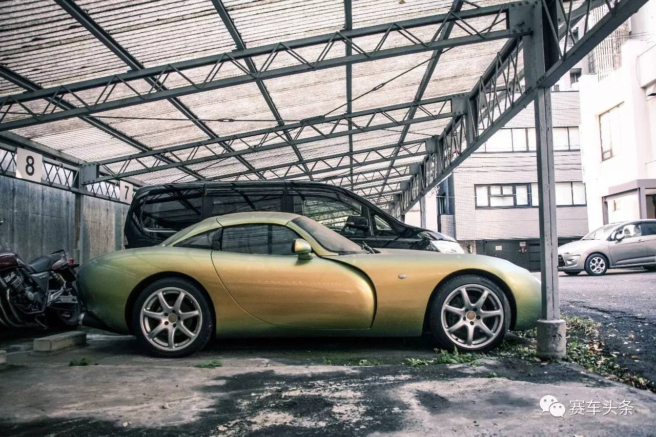 头条菌与Tokyo Hot(高清、无码).jpg