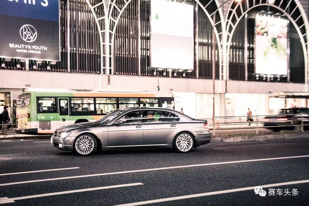 头条菌与Tokyo Hot(高清、无码).jpg