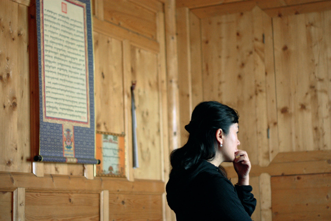 从“安妮宝贝”到“庆山”,她的质地并没有改变_新浪新闻