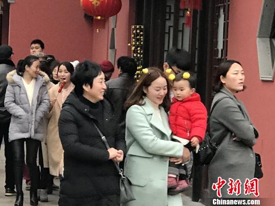 线下线上“鸡经济”悄然走火 拉动新年消费开门红