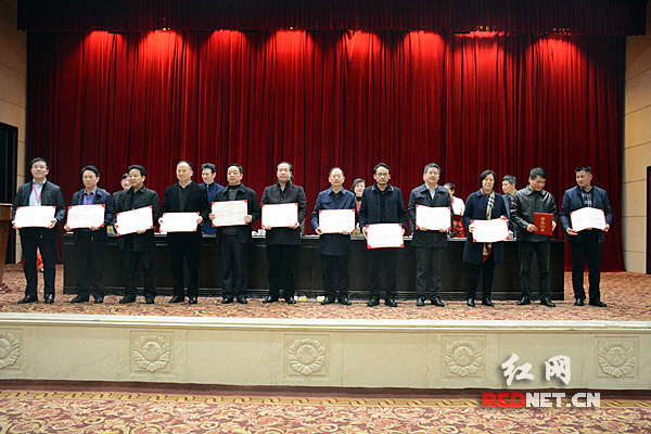 2017年湖南将完成33万贫困人口易地扶贫搬迁