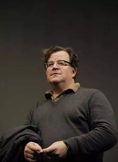 导演肯尼斯·罗纳根