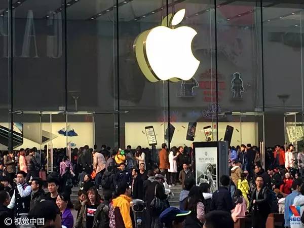 靠iPhone漏洞赚2000万,男子开起奔驰、在北京