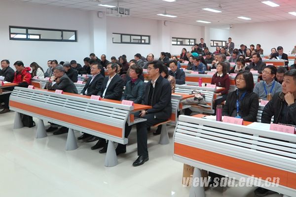 青岛市领导干部创新与转化专题培训班举办