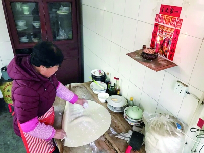 老兵户籍身份会依法办理 滞留印度54年老兵王