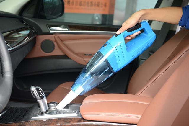 专用汽车内饰清洁蜡 X3Uk-fyamkra7208868.jpg