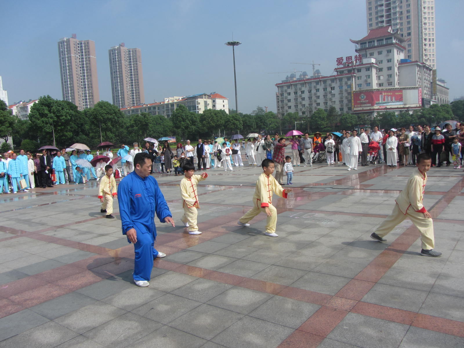 岳阳市人社局_岳阳市人平均收入多少