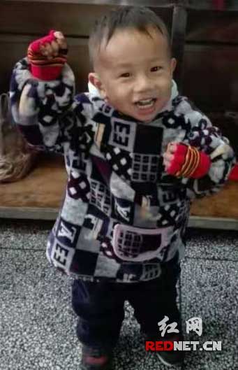 桃源两岁半男孩杭瑞高速附近走失 家人急寻相