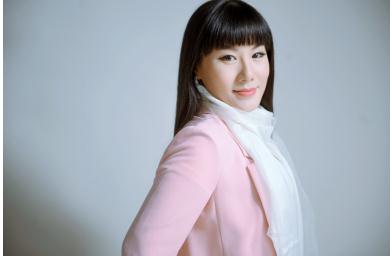 传自在之美,钻石世家陈小凤女士再负新使命