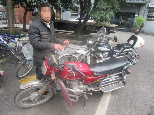 四辆马车疯狂猜成语_《疯狂猜图》四辆马车并排跑打一成语疯狂猜成语是一款根据图片提...(2)