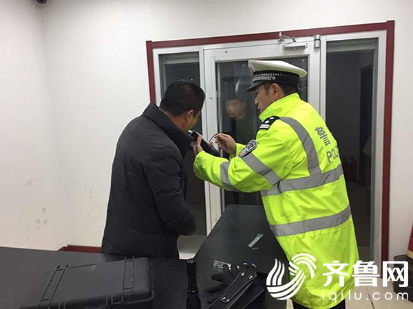 青岛交警曝光2017年第6批酒司机 有人酒驾换