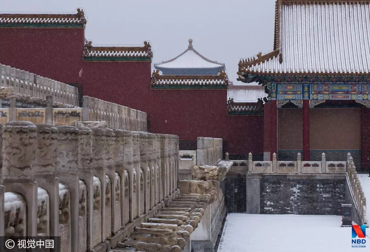 北方暴雪，网友们却活捉一枚放飞自我的@中央气象台，笑到肚子疼