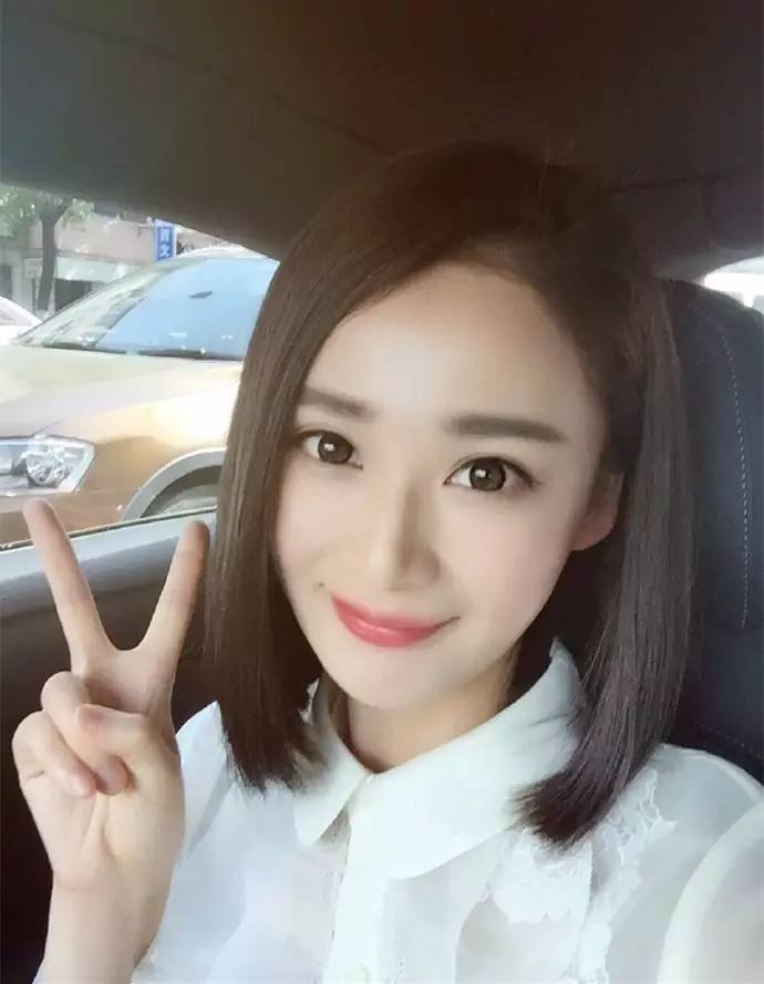 明星全接触红人正文她还有个长的很像迪丽热巴的好闺蜜两