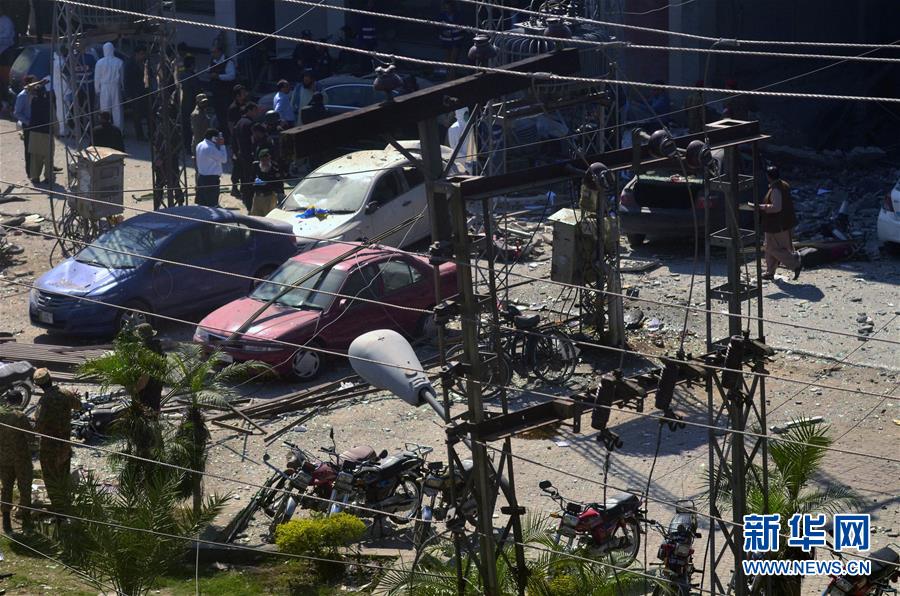 巴基斯坦旁遮普省首府拉合尔发生爆炸