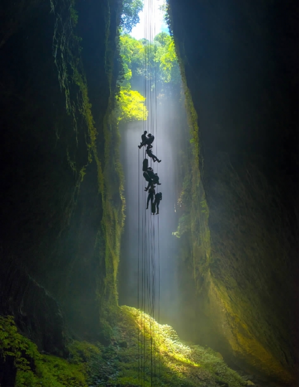 洞穴探险_新浪新闻