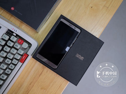 不卡顿的安卓体验 华为mate9合肥3690元