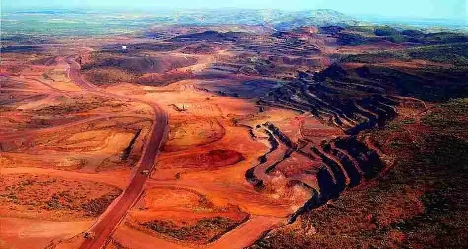 中国每秒进口32吨铁矿石肥了三大矿山 钢厂缺