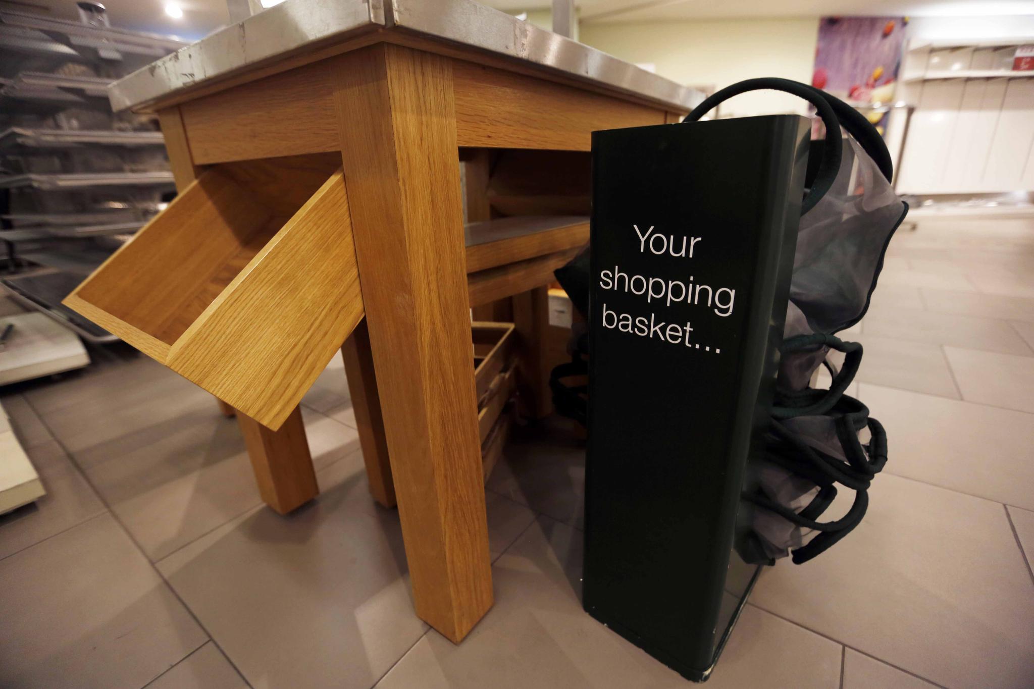 玛莎百货连亏9年 黯然退出实体店转战线上