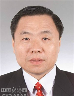 黄龙云任全国人大华侨委员会副主任委员 曾任