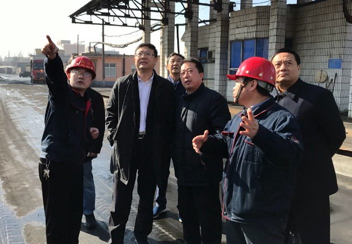 24日，陈吉宁实地走访调研石家庄市部分生产企业。