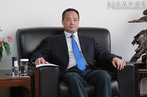 日本一桥大学副校长访问中国人民大学