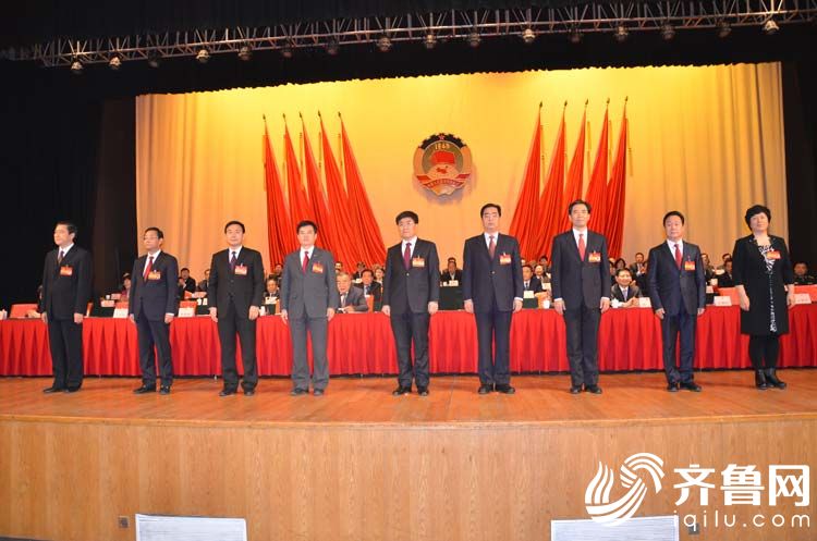 潍坊市政协十三届一次会议胜利闭幕 苏立科当