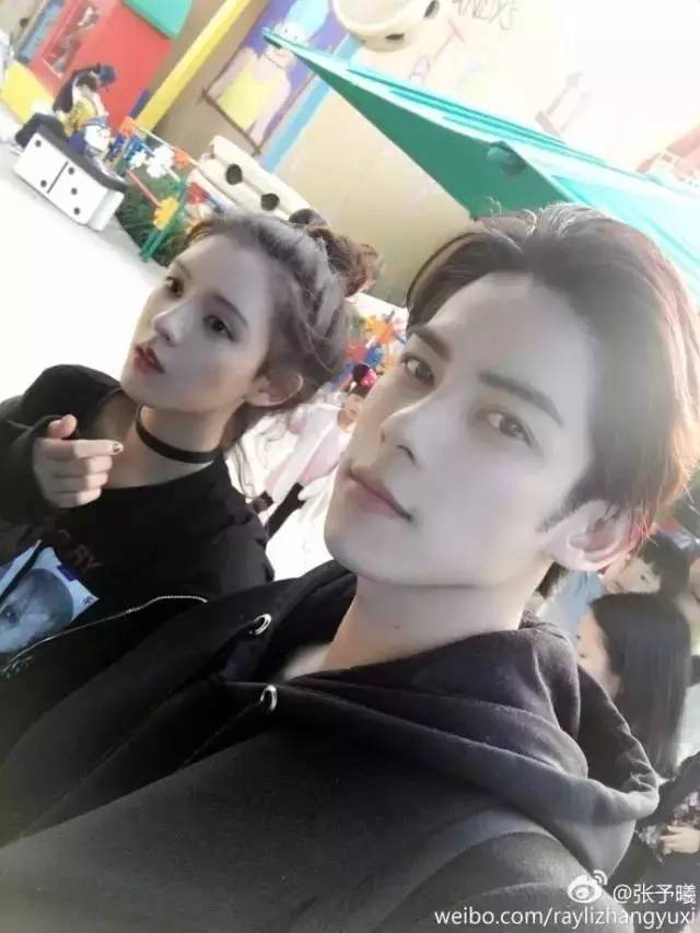 王思聪前任女友现状：有的年入上亿，有的变卖包包为生...一步登天没那么容易啊！