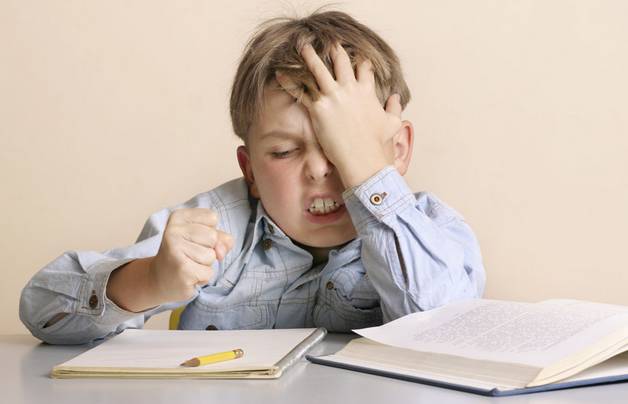 孩子写作文总是抄?背后原因与家长脱不了干系