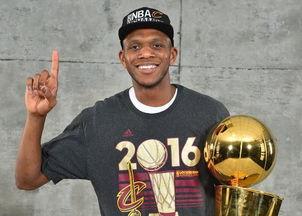 詹姆斯自带体系历史第一?骑士靠他捡漏拼凑冠