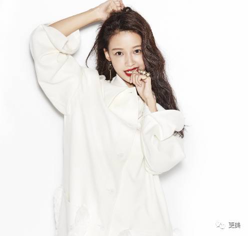 撞脸李沁、获内地第一经纪人力捧,不是潜规则