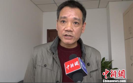 同人不同命一部《还珠格格》而红 一个事业爱