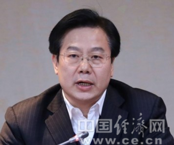 　张斌