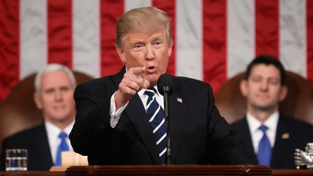 特朗普国会演讲 首秀 民主共和两党观点分裂明