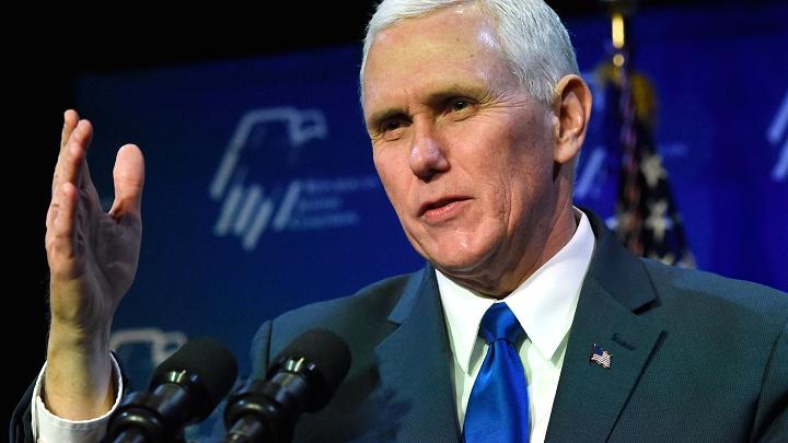 特朗普内阁戏太多,副总统彭斯也曝出了电邮门