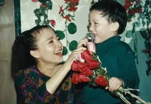 宋丹丹:妈妈以后没有妈妈了~一组照片戳中千万