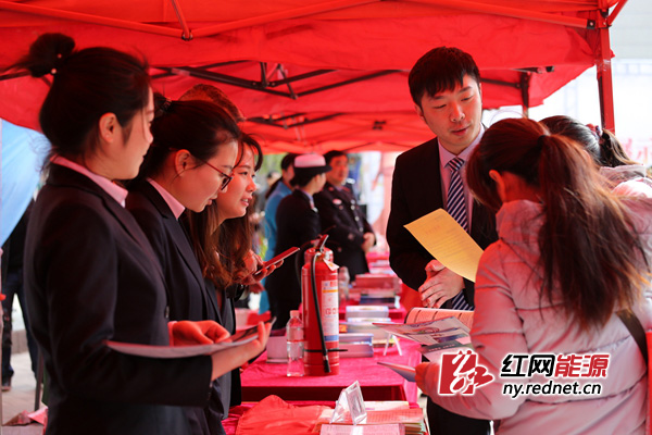 岳阳 电骆驼 志愿者服务月活动全面启动