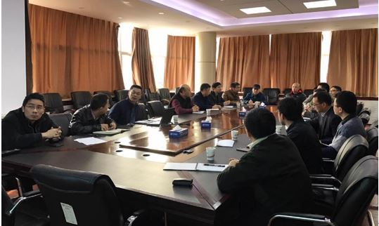 工程学院开展中心组学习 部署近期理论学习要