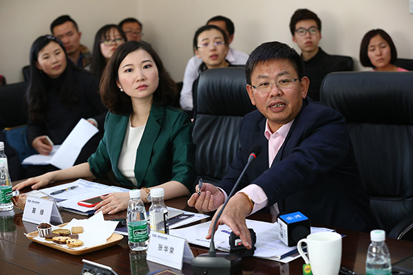 华坚集团董事长_华坚集团(3)