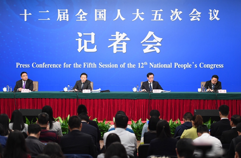 财政部部长肖捷等就财政工作和财税改革答记